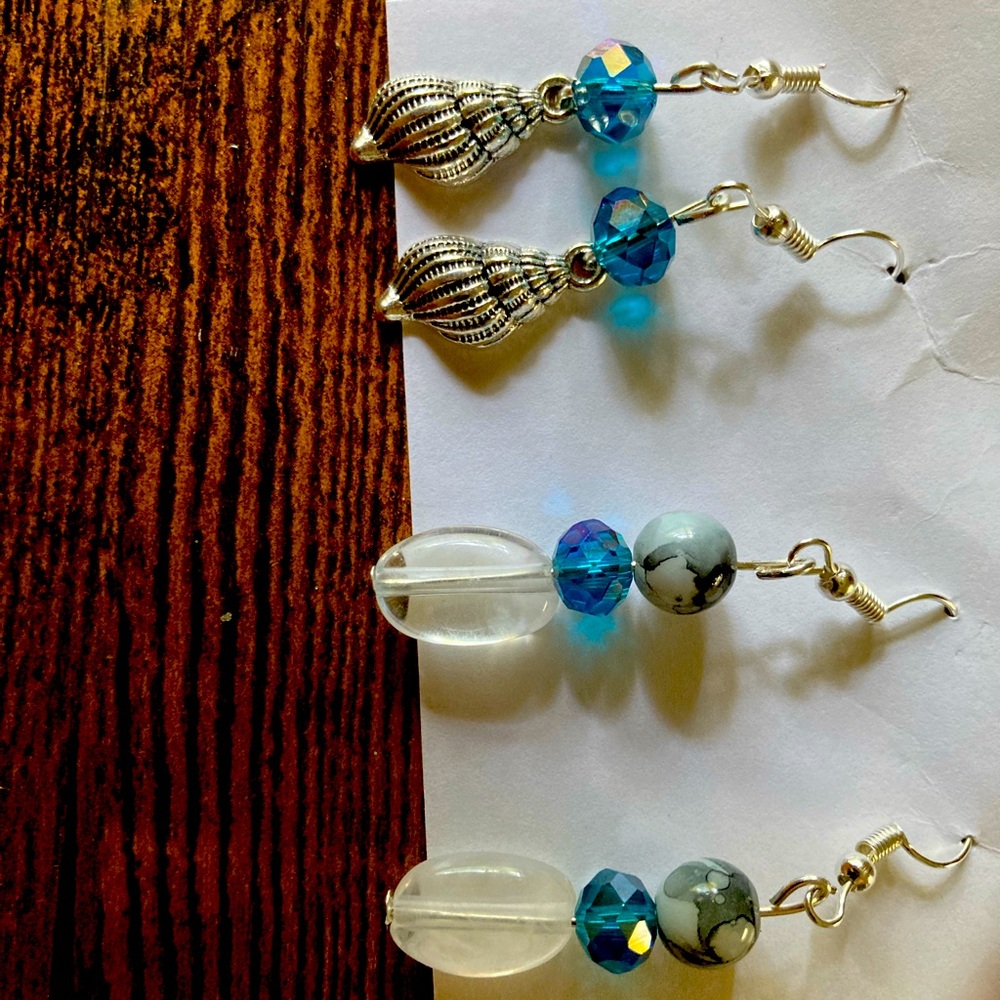 Dangle earrings